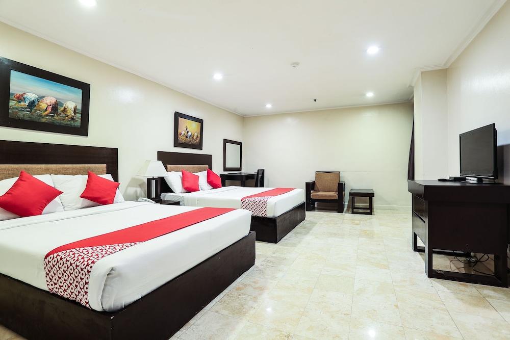 Paragon Tower Hotel Manila Exterior photo