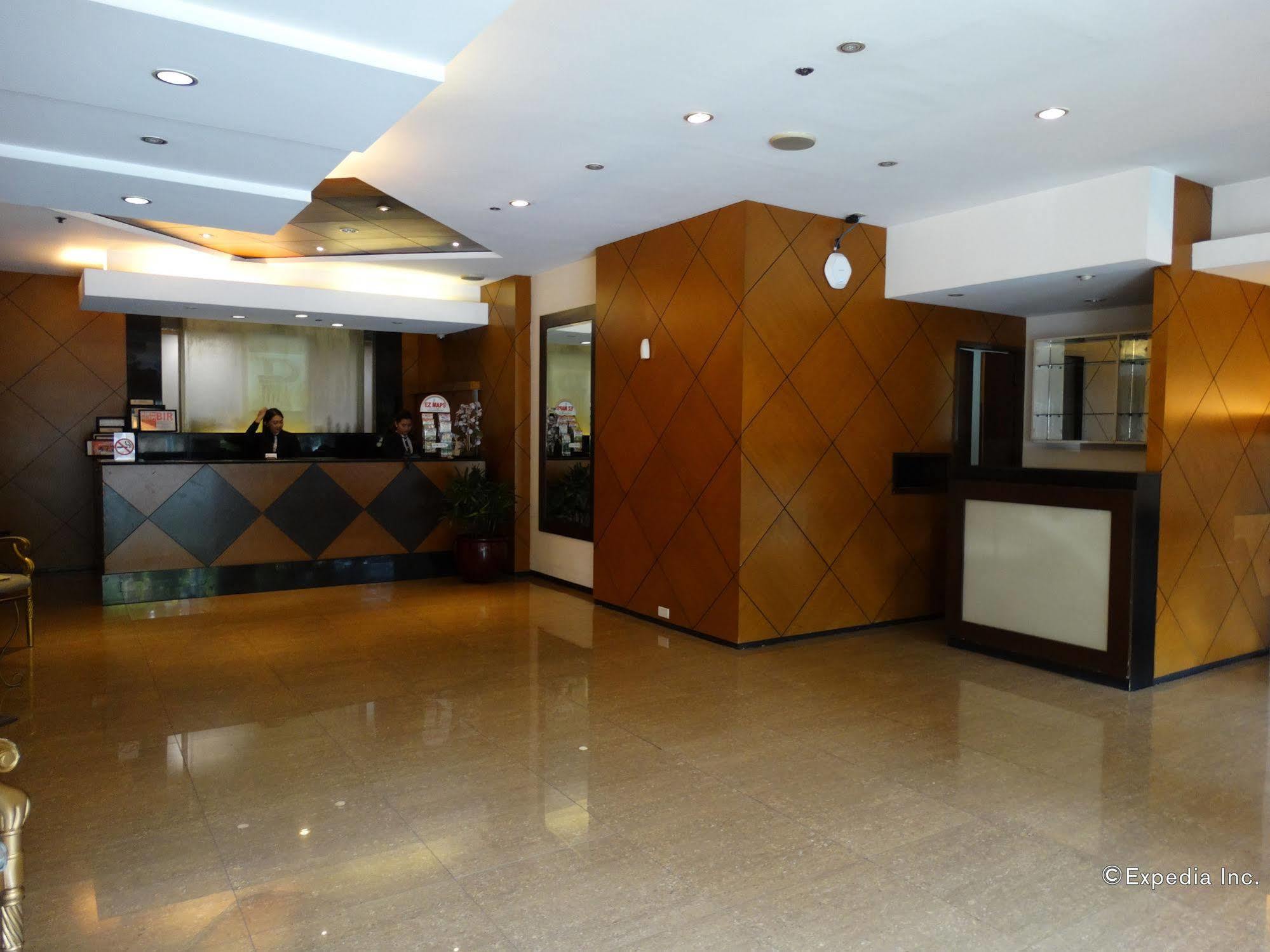 Paragon Tower Hotel Manila Exterior photo